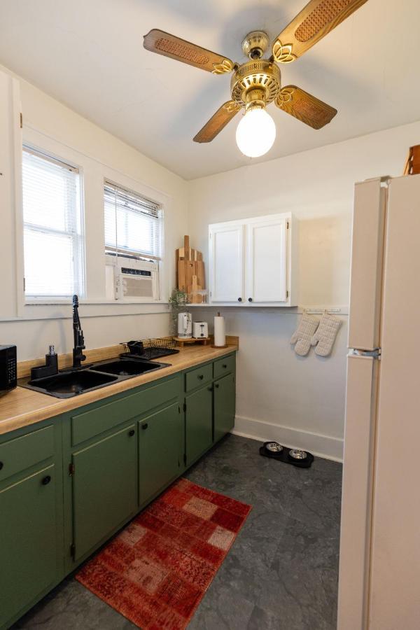 Historic Revival King Bed Midtown Memphis 68 Yes Pets Fast Wifi Free Parking Villa Eksteriør billede